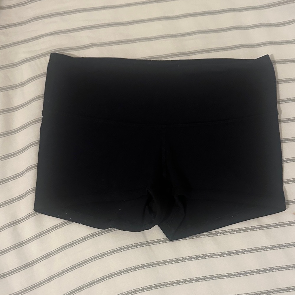 Black lululemon biker shorts